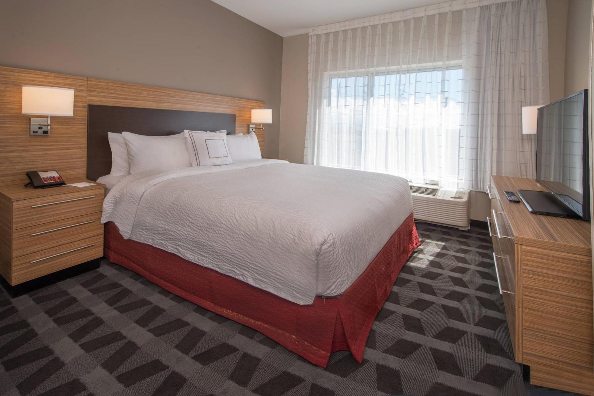Towneplace Suites By Marriott Altoona Exterior foto
